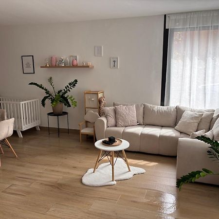 Modern Lux Home แซแก็ด ภายนอก รูปภาพ